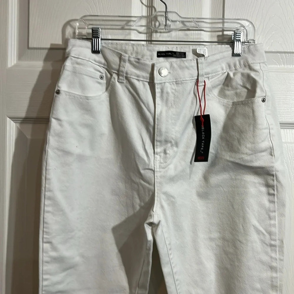 Black Tape Women’s Petite White Jeans with pockets. NWT Size: 31 (12) Petite - Picture 2 of 9